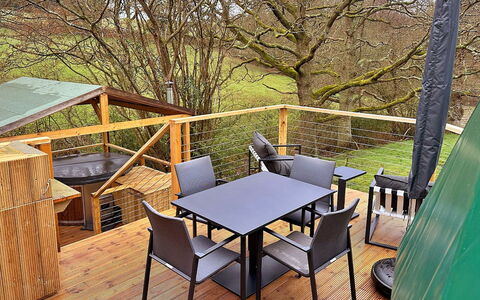 Ashdown Luxury Dome: 