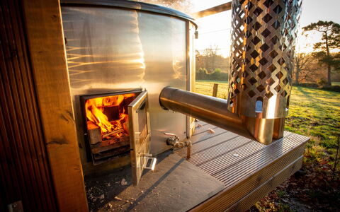 Chartwell Luxury Dome: Hitze, Kamin, Feuerstelle, Holzofen, Kamin
