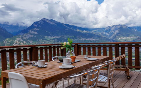 Oxygène: Möbel, Bergforms, Berg, Holz, Gebirge, Tabelle, Hügel, Veranda, Stuhl, Gartenmöbel