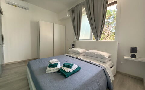 Case Martorelli - Belvedere Marittimo: Interior Design, Fussboden, Bett, Schlafzimmer, Flooring, Möbel, Zimmer, Wohnung, Bedding, Decke