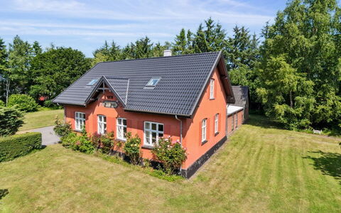 Marit - 1.5Km from the Sea
