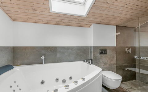 Roland - 200M to the Fjord: Wohnung, Eigentumswohnung, Estate, Balkon, Villa, Hotel