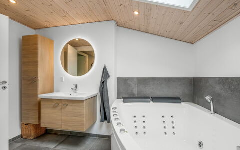 Roland - 200M to the Fjord: Wohnung, Eigentumswohnung, Estate, Balkon, Villa, Hotel