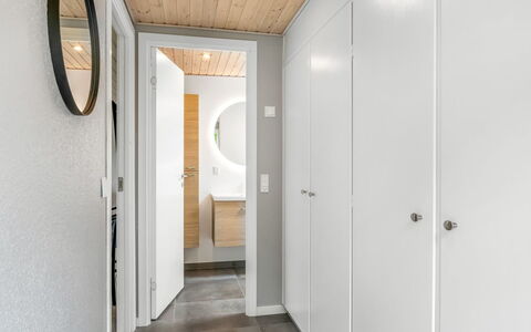 Roland - 200M to the Fjord: Wohnung, Eigentumswohnung, Estate, Balkon, Villa, Hotel