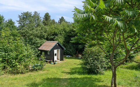Marjanne - 800M from the Sea: Dachdecken, Hütte, Haus, Dach, Zuhause, Bauernhaus, Hütte, Estate, Dorf