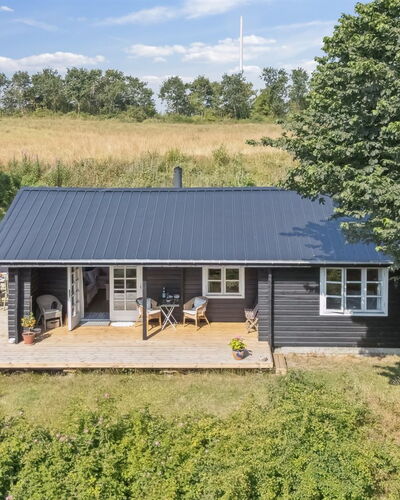 Dorthie - 1.7Km from the Sea