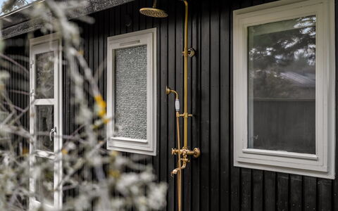 Talvikki - 1.2Km from the Sea: Holz, Zuhause, Veranda, Deck, Hartholz, Dach, Holzbeize, Holzboden, Eco Hotel