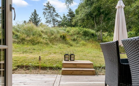 Nahuel - 1Km from the Sea: Blau, Strauch, Hütte, Ground, Garten, Estate, Schatten, Landscaping, Bauernhaus, Eco Hotel