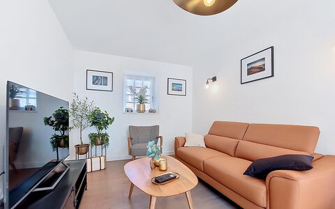 Le Petit Papeu: Möbel, Interior Design, Couch, Flooring, Wohnzimmer, Fussboden, Zuhause, Wohnung, Zimmer