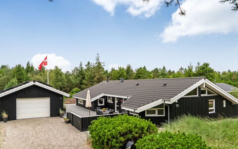 Eeske - 2.5Km from the Sea: Hütte, Dach, Zuhause, Steigung, Hütte, Abstellgleis