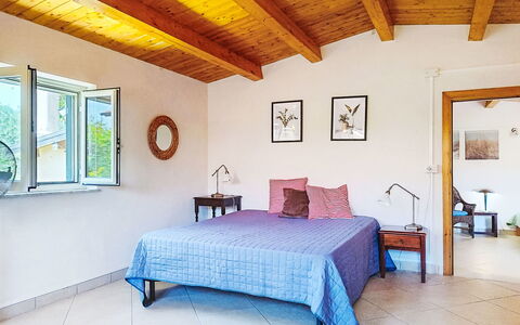 Casa Paolina: Möbel, Interior Design, Flooring, Bett, Fussboden, Holz, Schlafzimmer, Decke, Zimmer, Zuhause
