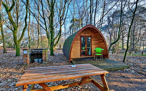 Boudicca Pod: Holz, Blockhaus, Schuppen, Park, Gartenbauten, Hartholz, Wald