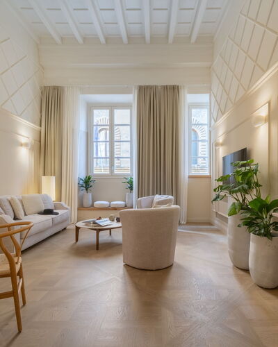 Elegant Apartments Near the Duomo