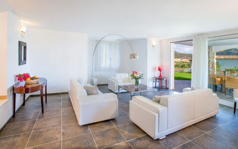 Villa Fico D'India: Möbel, Interior Design, Flooring, Couch, Decke, Tabelle, Fussboden, Wohnung, Wohnzimmer