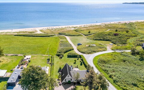 Murtuz - 50M from the Sea: Hütte, Hinterhof, Garten, Gartenbauten, Schuppen, Abstellgleis, Gartenmöbel, Blockhaus, Outdoor Struktur, Hütte