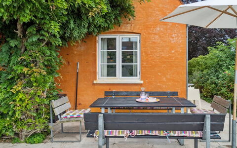 Adelita - 300M from the Sea: Wohnung, Eigentumswohnung, Estate, Balkon, Villa, Hotel