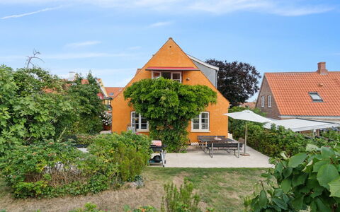 Adelita - 300M from the Sea: Wohnung, Eigentumswohnung, Estate, Balkon, Villa, Hotel