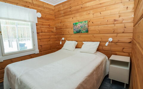 Villa Kätkänkierros: Holz, Hütte, Blockhaus, Wald, Schuppen, Gartenbauten, Lärche, Wald, Holzbeize