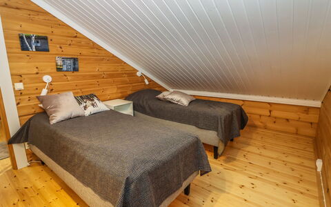 Villa Kätkänkierros: Holz, Hütte, Blockhaus, Wald, Schuppen, Gartenbauten, Lärche, Wald, Holzbeize