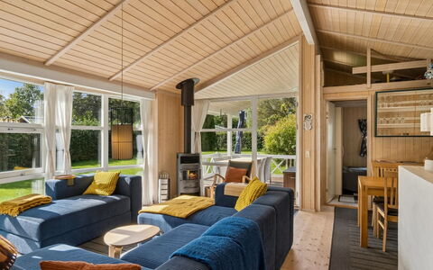Erko - 575M from the Sea: Interior Design, Möbel, Holz, Flooring, Couch, Decke, Fussboden, Wohnzimmer, Zuhause, Zimmer