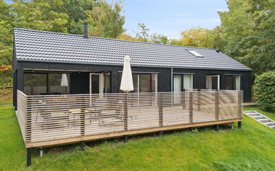 Aggi - 850M from the Sea