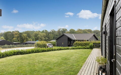 Sigrun - 300M from the Sea: Dach, Haus, Zuhause, Hütte, Abstellgleis, Estate, Auffahrt, Gartenbauten, Garten, Schuppen