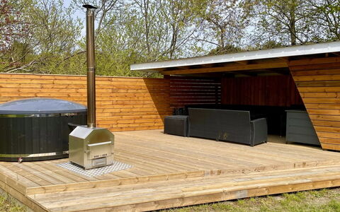 Wolter - 1.7Km from the Sea: Holz, Hartholz, Holzbeize, Planke, Deck, Hinterhof, Garten, Garten, Design, Outdoor Struktur