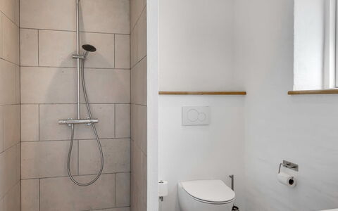 Wolter - 1.7Km from the Sea: Flooring, Wand, Badezimmer, Armatur, Toilette, Fussboden, Toilleten Sitz, Interior Design, Installation, Fliese