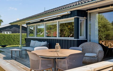 Hawarth - 275M from the Sea: Wohnung, Eigentumswohnung, Estate, Balkon, Villa, Hotel