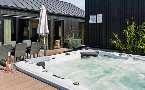 Artur - 800M from the Sea: Verbundwerkstoff, Resort, Deck, Gartenmöbel, Schwimmbad, Eco Hotel, Terrasse, Schatten, Hof, Hartholz