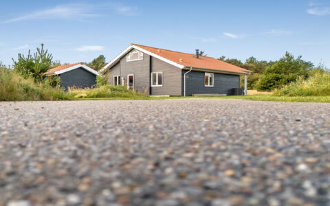 Kanerva - from the Sea: Blau, Hütte, Haus, Zuhause, Bauernhaus, Estate, Abstellgleis