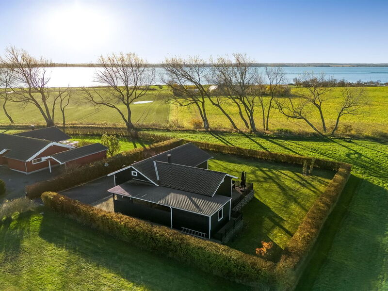 Panu - 2.1Km from the Sea