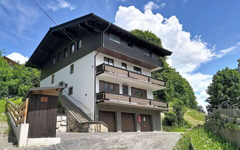 Saalbach-Hinterglemm 107: Steigung, Balkon, Bergdorf