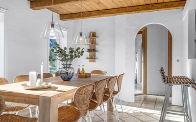 Elida - 400M from the Sea