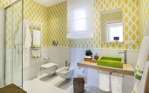 Penthouse: Interior Design, Flooring, Fussboden, Gelb, Armatur, Badezimmer, Fliese, Installation, Decke, Zapfhahn
