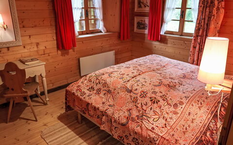 Rodas Soura 5: Möbel, Interior Design, Holz, Flooring, Fussboden, Decke, Schlafzimmer, Bett, Zimmer, Holzbeize