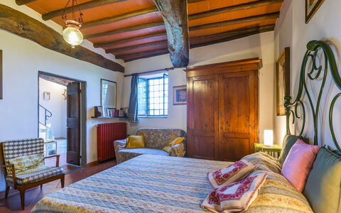 Ridaldi: Wand, Zuhause, Haus, Möbel, Villa, Schlafzimmer, Zimmerpflanze, Bett, Linens, Hotel