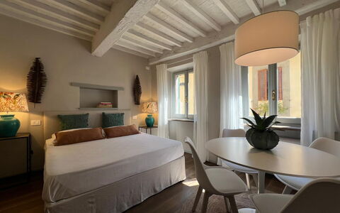 Guelfa 60: Möbel, Interior Design, Wand, Schlafzimmer, Flooring, Bett, Zimmer, Decke, Zuhause, Fussboden