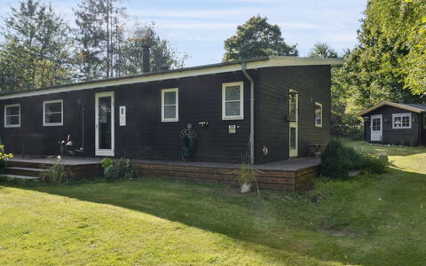 Erikke - 575M from the Sea: Holz, Möbel, Wohnung, Zimmer, Decke, Holzbeize, Stuhl, Hartholz, Lack, Holz
