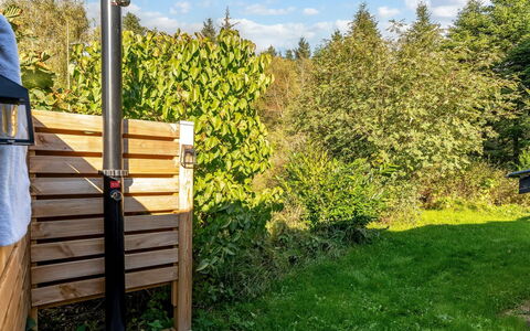 Inola - 3.5Km from the Sea: Blau, Strauch, Hütte, Ground, Garten, Estate, Schatten, Landscaping, Bauernhaus, Eco Hotel
