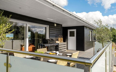 Sarika - 500M from the Sea: Blau, Strauch, Hütte, Ground, Garten, Estate, Schatten, Landscaping, Bauernhaus, Eco Hotel