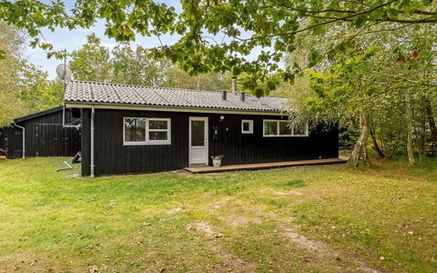 Ingamaj - 4Km from the Sea: Hütte, Hinterhof, Garten, Gartenbauten, Schuppen, Abstellgleis, Gartenmöbel, Blockhaus, Outdoor Struktur, Hütte