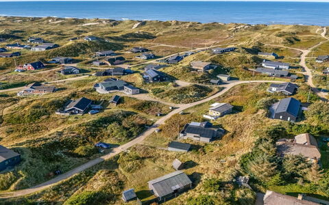 Acucena - 500M from the Sea: Hütte, Hinterhof, Garten, Gartenbauten, Schuppen, Abstellgleis, Gartenmöbel, Blockhaus, Outdoor Struktur, Hütte
