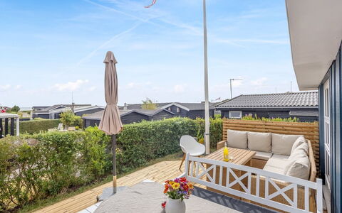 Skarthi - 200M from the Sea: Zuhause, Dach, Deck, Schatten, Balkon, Stuhl, Gartenmöbel, Estate, Terrasse, Resort