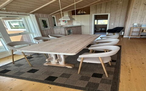 Bruse - 200M from the Sea: Holz, Möbel, Flooring, Fussboden, Holzboden, Holzbeize, Hartholz, Stuhl, Küche & Esszimmer Tisch, Planke