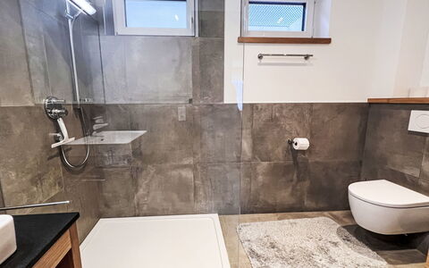 Lechner: Flooring, Fussboden, Armatur, Interior Design, Installation, Badezimmer, Zimmer, Zapfhahn, Sinken, Fliese