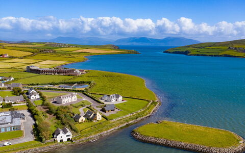 Dingle Cy (Tr4) - 3 Bed No 12: Wasser, Gewässer, Wasservorräte, Natürliche Landschaft, Küsten Und Ozeanische Forms, Küste, Bank, See, Meer