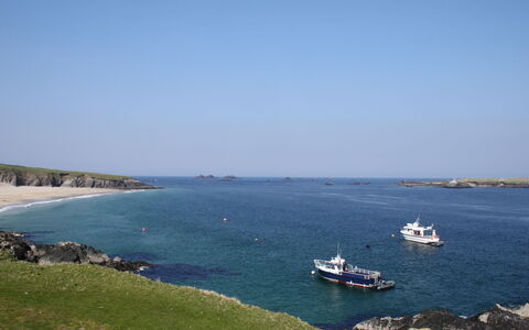 Dingle Cy (Tr4) - 3 Bed No 12: Blau, Boot, Wasser, Gewässer, Wasservorräte, Watercraft, Küste, Küsten Und Ozeanische Forms, Meer, Wasserweg