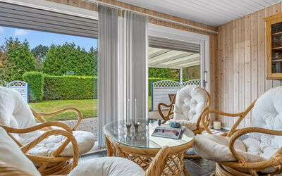 Einari - 500M from the Sea