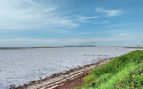 Asfrid - 80M from the Sea: Himmel, Blau, Wasser, Gewässer, Wasservorräte, Horizont, Küste, Wolke, Natürliche Landschaft, Küsten Und Ozeanische Forms